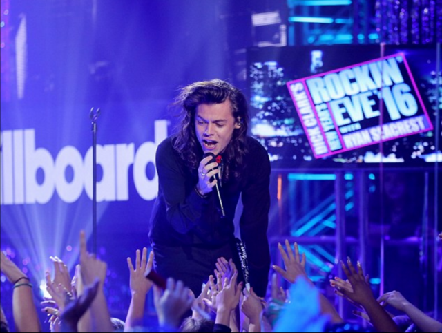 Harry Styles onstage solo