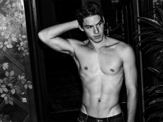 Hillary Clinton's nephew is an extremely hot model